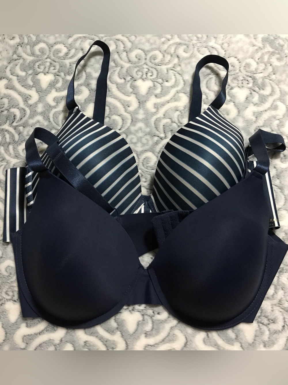 Isaac Mizrahi Navy Blue Underwire Bra Set (2) 38D